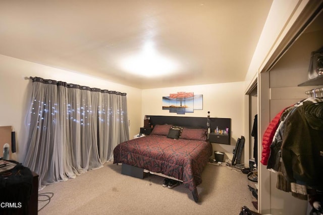 bedroom featuring carpet floors