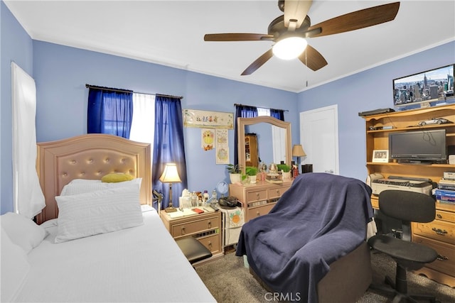 bedroom with carpet floors and ceiling fan