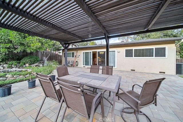 view of patio featuring a pergola