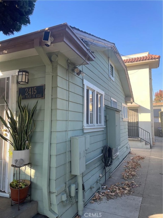 view of home's exterior