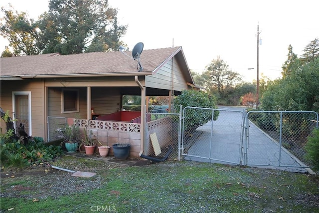 exterior space featuring a yard