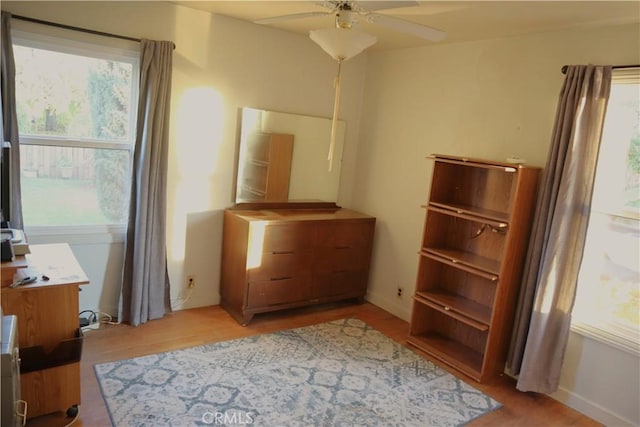 bedroom featuring ceiling fan