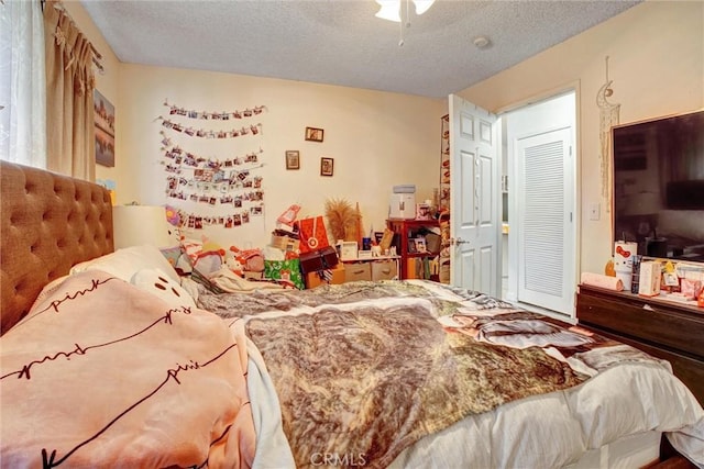 bedroom with a textured ceiling