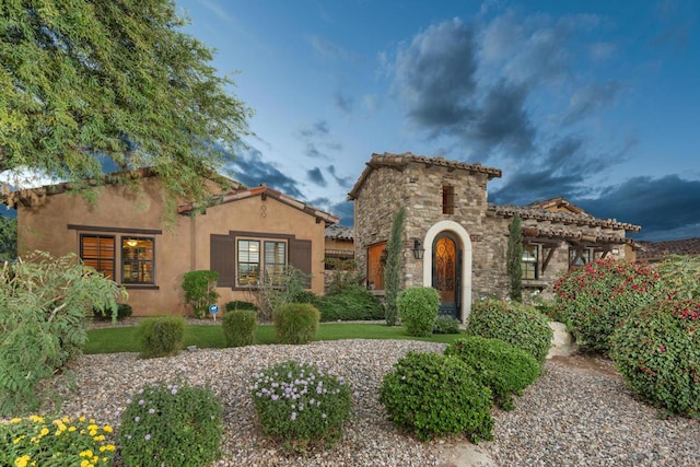 view of mediterranean / spanish-style house