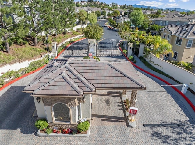 view of home's community featuring a mountain view