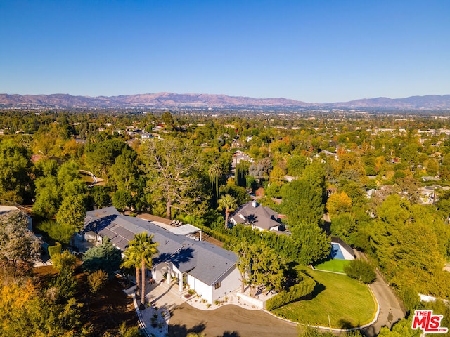 bird's eye view with a mountain view