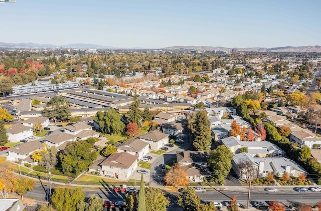 bird's eye view featuring a mountain view