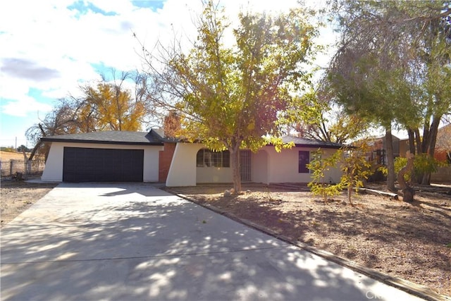 view of front facade with a garage