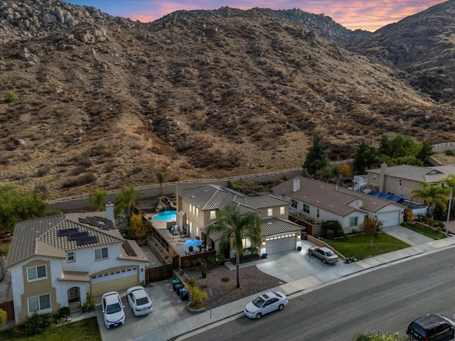 view of aerial view at dusk