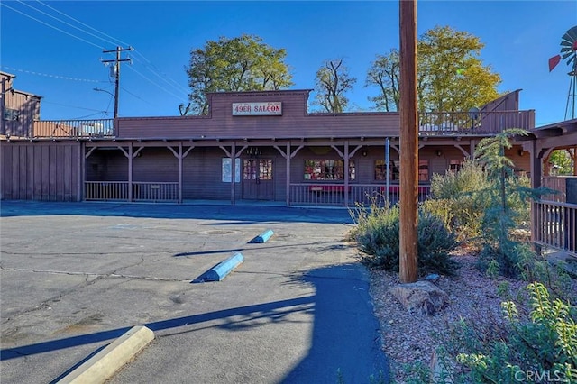 view of building exterior