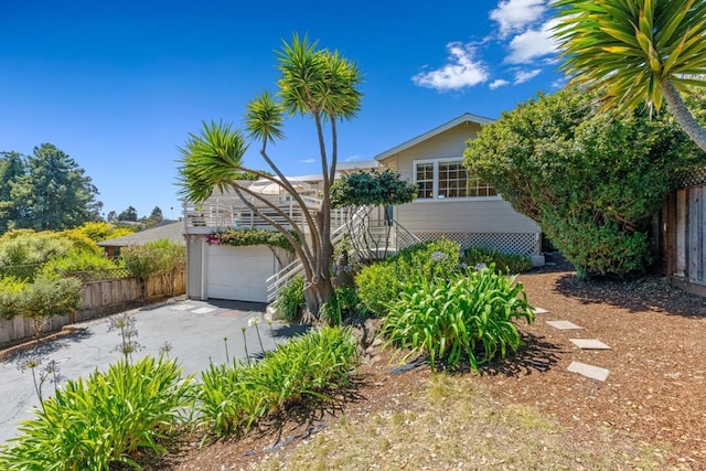 view of front of home featuring a garage