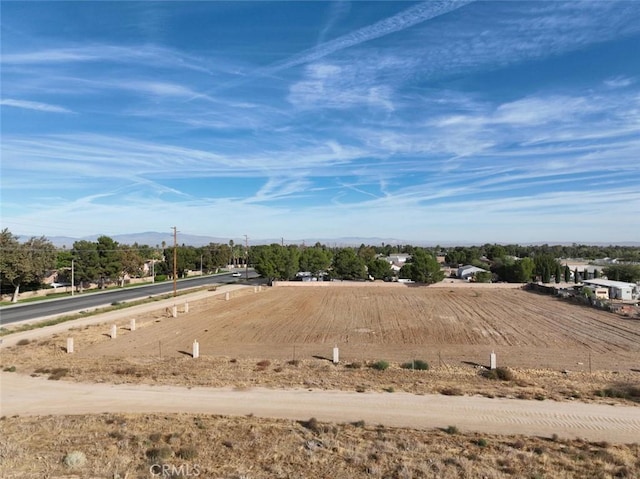 Listing photo 2 for 30 30th St W, Palmdale CA 93551