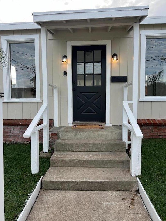 view of doorway to property