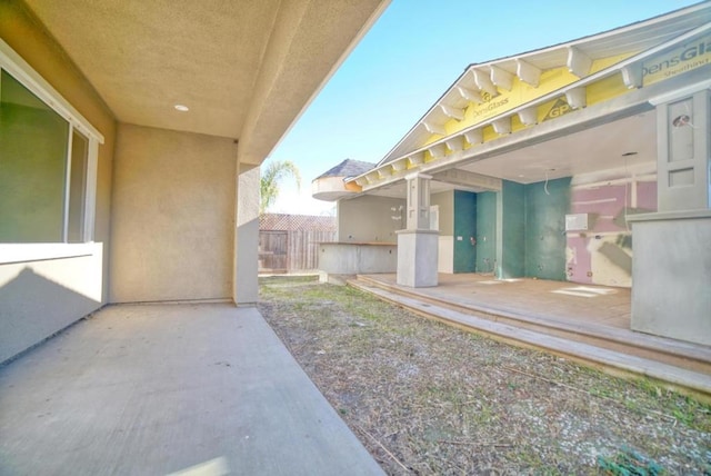 view of yard with a patio