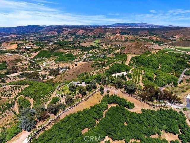 44665 La Cruz Dr, Temecula, CA 92590 - aerial view of property's location featuring a mountain backdrop