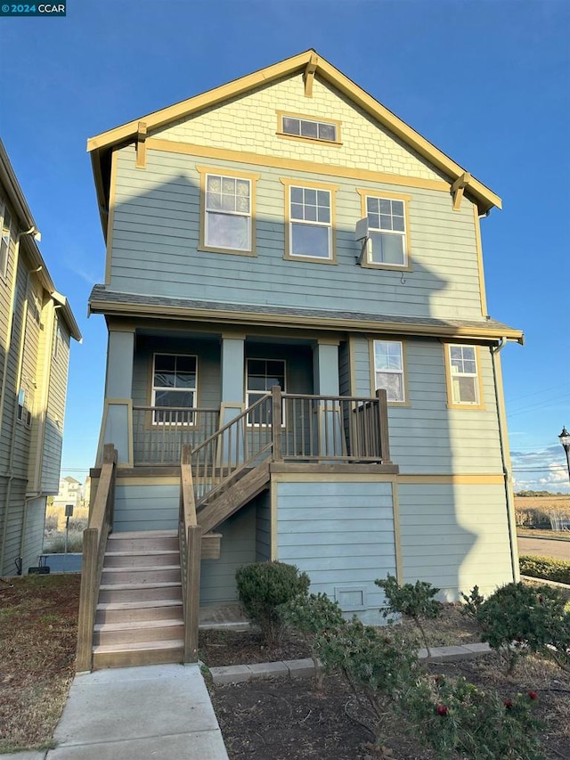 view of front of home featuring a porch