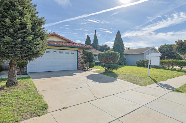 ranch-style house with a front yard