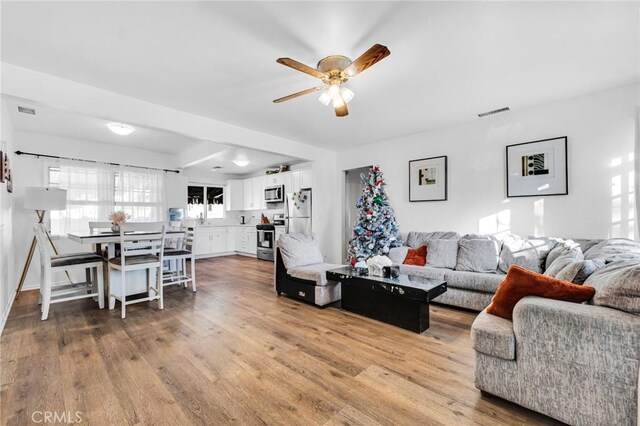 22137 Gault St, Canoga Park, CA 91303 - photo 9