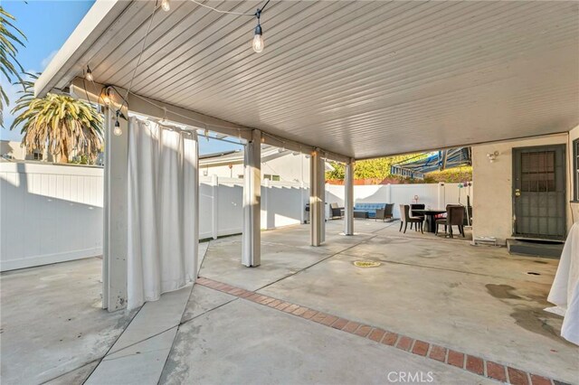 22137 Gault St, Canoga Park, CA 91303 - photo 17