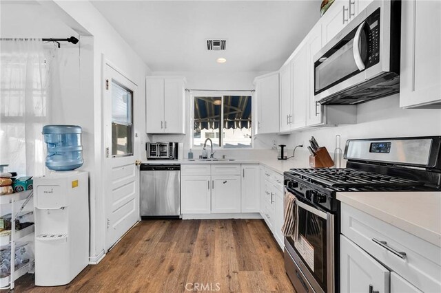 22137 Gault St, Canoga Park, CA 91303 - photo 5
