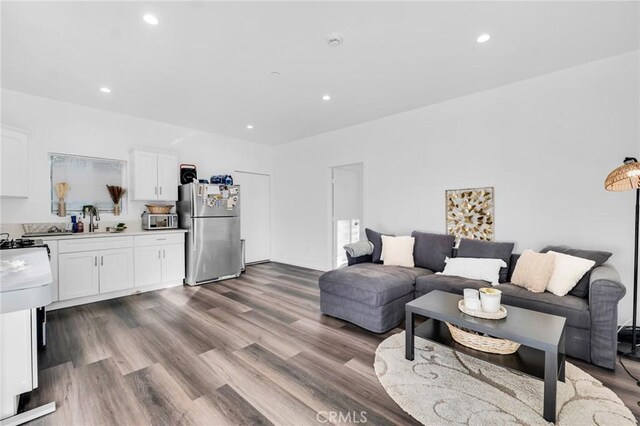 22137 Gault St, Canoga Park, CA 91303 - photo 35