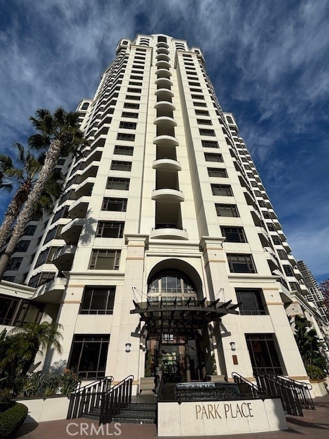 700 W Harbor Dr Unit 104, San Diego, CA 92101 - view of apartment building / complex