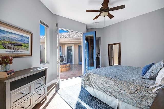 bedroom featuring ceiling fan