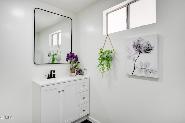 bathroom with vanity