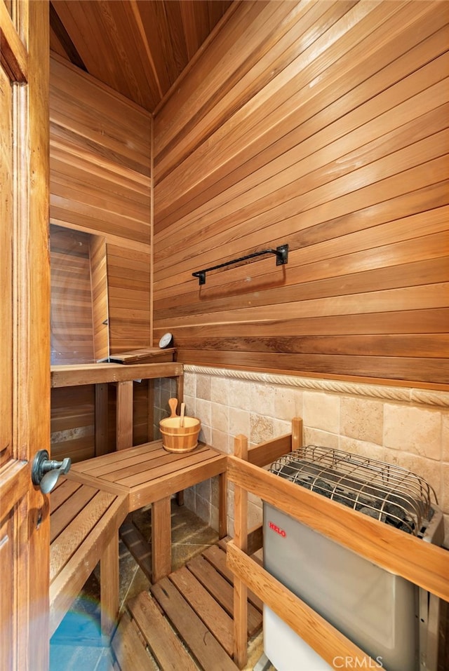 view of sauna / steam room