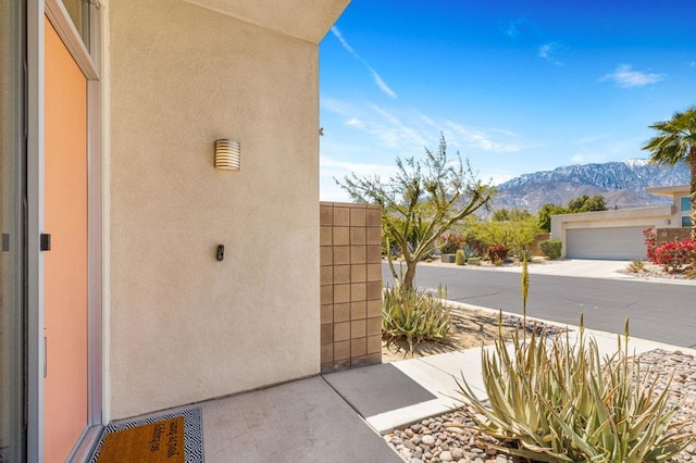 property entrance with a mountain view