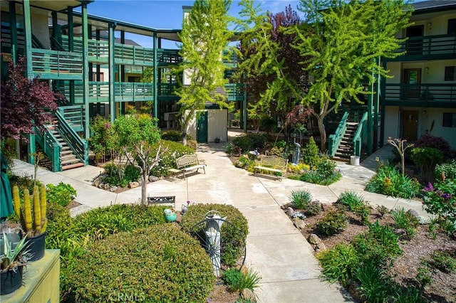 10 Royale Ave Unit 23B, Lakeport, CA 95453 - view of community with stairs