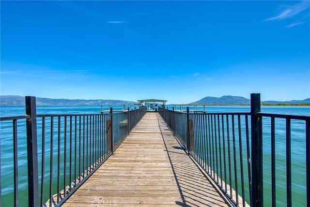 10 Royale Ave Unit 23B, Lakeport, CA 95453 - surrounding community with a water and mountain view