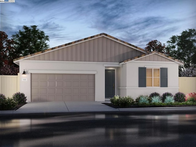 view of front facade featuring a garage