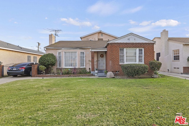 view of front of house with a front yard