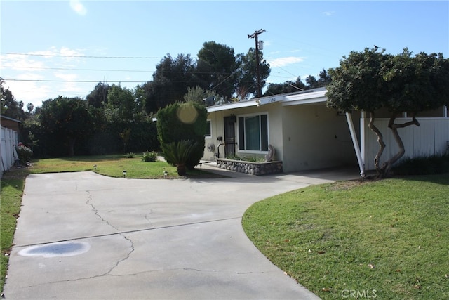 view of yard with a carport