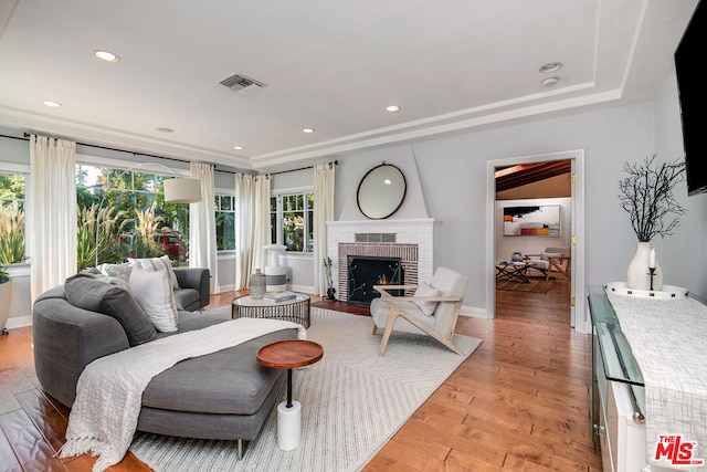 Listing photo 3 for 4538 Lemp Ave, Studio City CA 91602