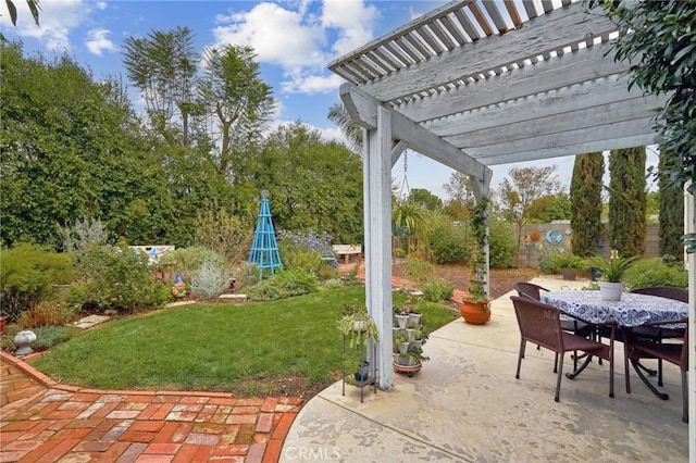 view of patio featuring a pergola