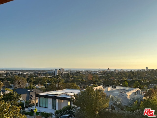 view of aerial view at dusk