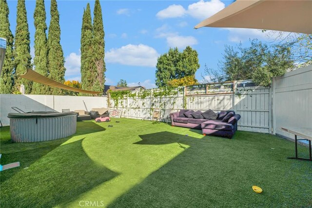 view of yard with an outdoor living space