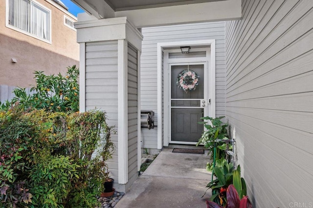 view of entrance to property