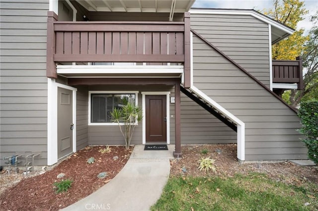 19106 Alamo Ln Unit 169, Yorba Linda, CA 92886 - property entrance with a balcony