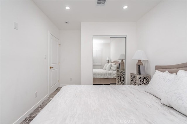 bedroom with a closet