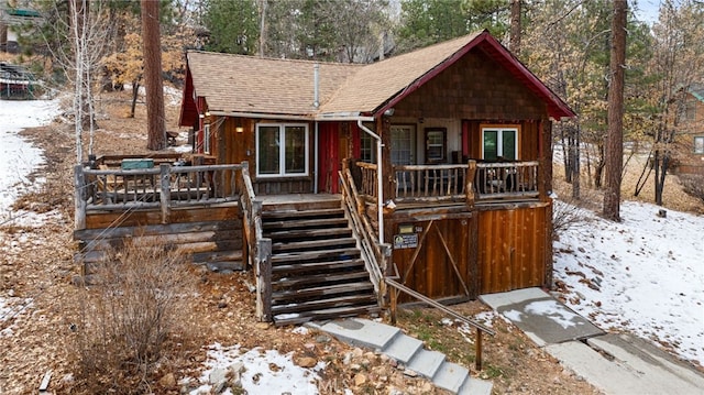 view of front of home featuring covered porch