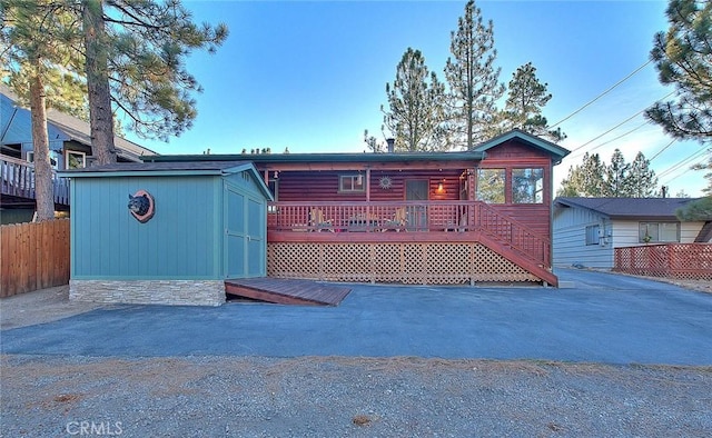 view of front facade featuring a deck