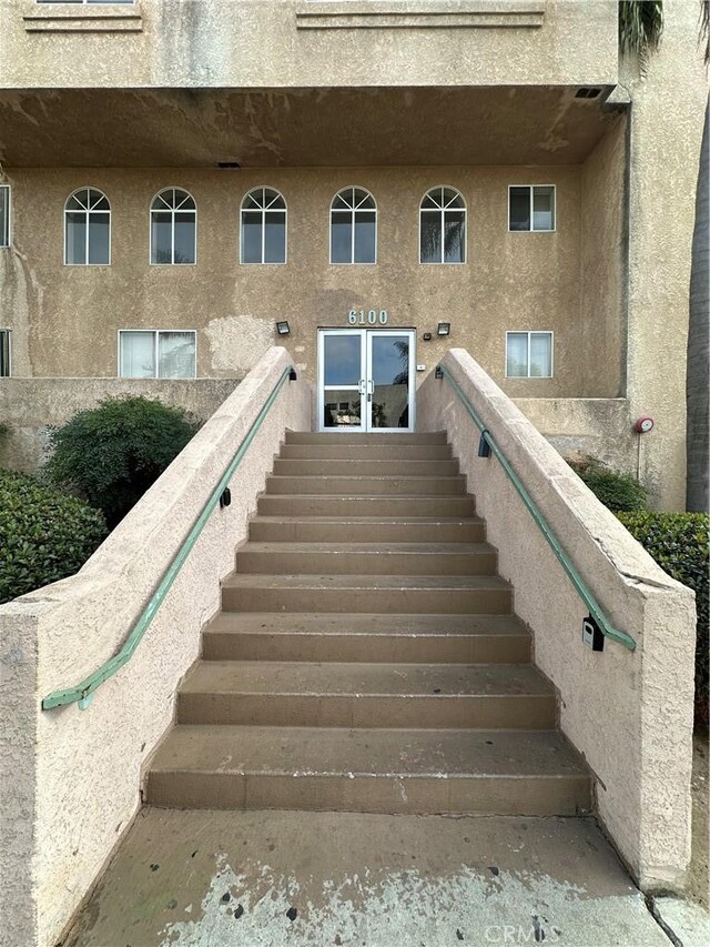 6100 Rugby Ave Unit 207, Huntington Park, CA 90255 - view of stairway