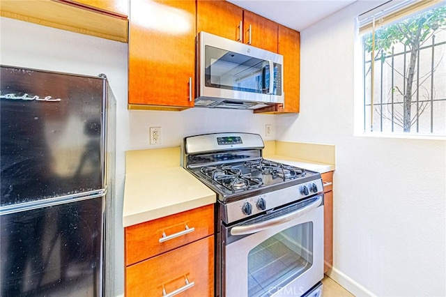 kitchen featuring stainless steel appliances