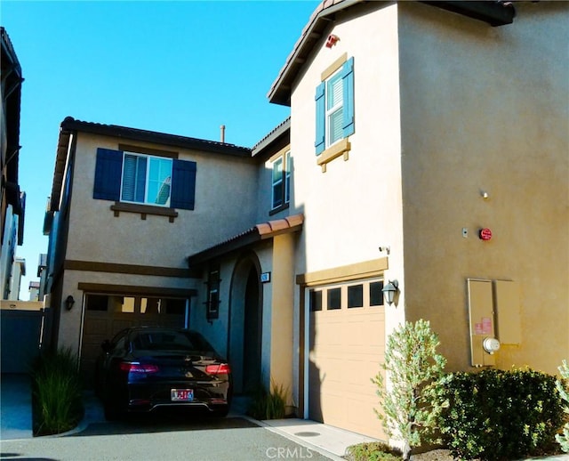 view of front facade with a garage