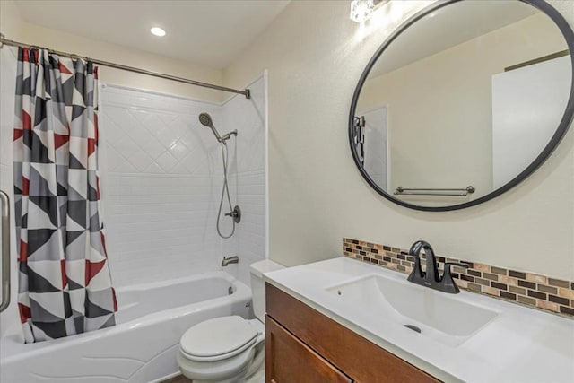 full bathroom with shower / tub combo with curtain, vanity, toilet, and backsplash