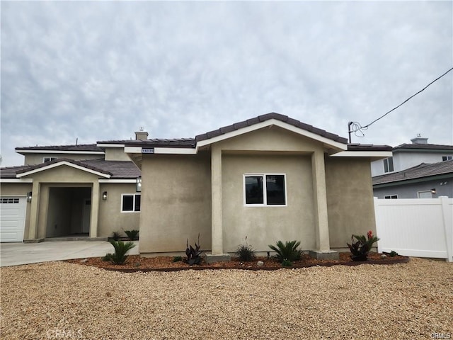 view of front of house featuring a garage