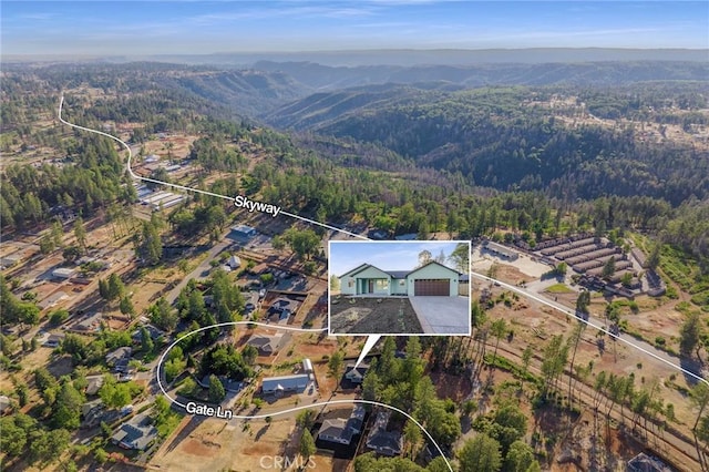 bird's eye view featuring a mountain view